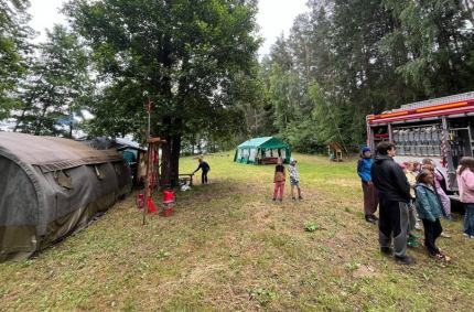 przeprowadzanie rutynowych kontroli obozów harcerskich w regionie