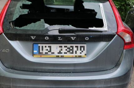 policjanci zatrzymali 28-latka, który uszkodził dwa samochody