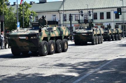 Dowódca 14. Suwalskiego Pułku Przeciwpancernego w Suwałkach zaprasza