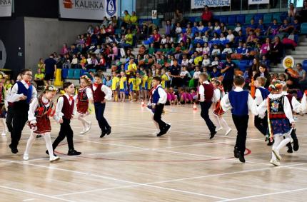 Zachęcanie najmłodszych dzieci do wszelkiego rodzaju zabaw