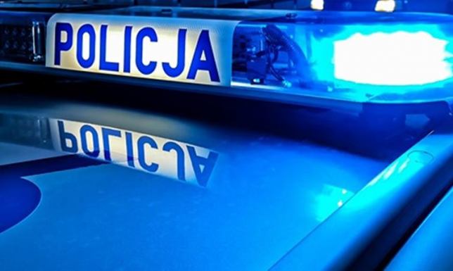 Znaleźli ciało mężczyzny w samochodzie W samochodzie na parkingu leśnym w Becejłach znaleziono ciało mężczyzny