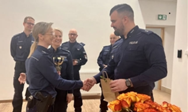 Policjantki uczciły Dzień Kobiet na strzelnicy