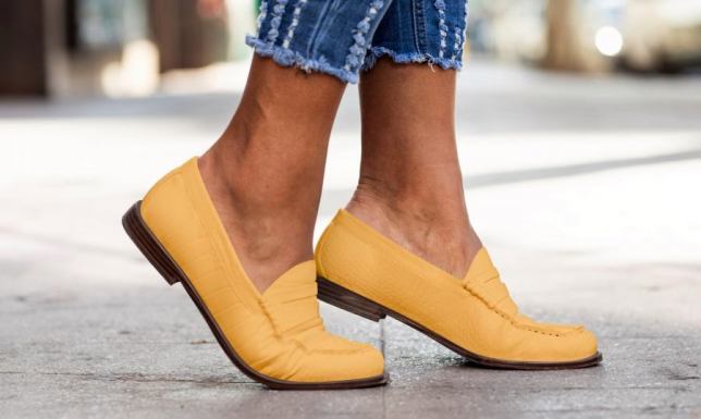 Półbuty płaskie dla kobiet - wygodna alternatywa na dłuższe spacery