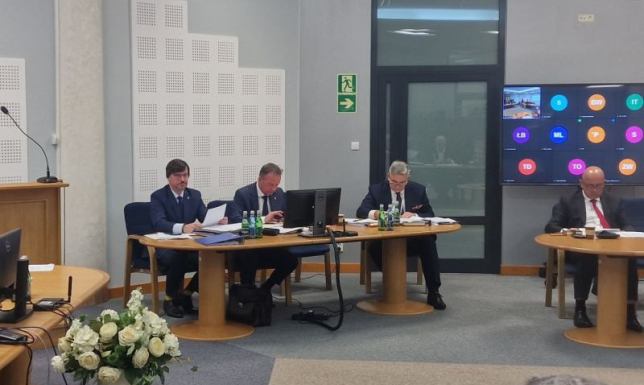 Listopadowa sesja Rady Miejskiej w Suwałkach Listopadowa sesja Rady Miejskiej w Suwałkach