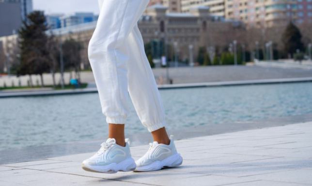 Małe detale, wielki efekt - jak dobrać obuwie, by podkreślić swój styl?