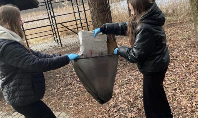 Działania młodzieży na rzecz ochrony przyrody Warsztaty edukacyjne, akcje sprzątania terenów zielonych