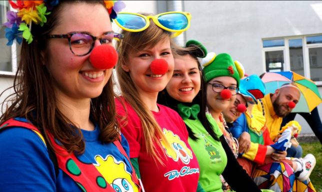 Zabawki trafią do szpitali w regionie Fundacja dr Clown w Suwałkach