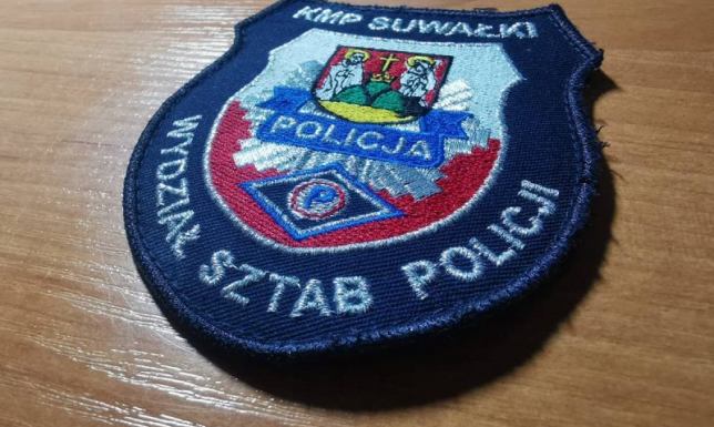 35-latek poszukiwany za znęcanie się nad bliską osobą w rękach suwalskiej policji. 