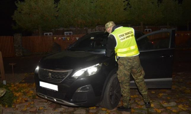 Skradziony przez obywateli Litwy Peugeot