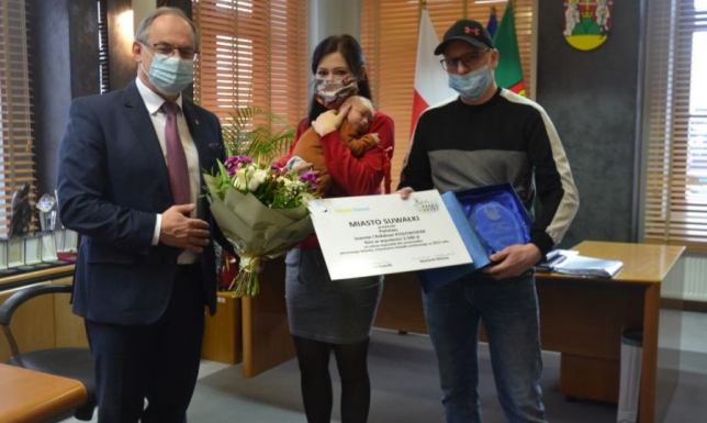 Pierwszy suwalczanin urodzony w 2022 roku z wizytą u prezydenta