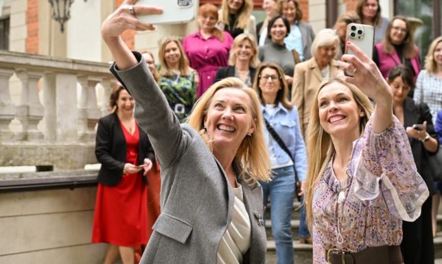 W całej Polsce tysiące kobiet prowadzi mikro i małe firmy