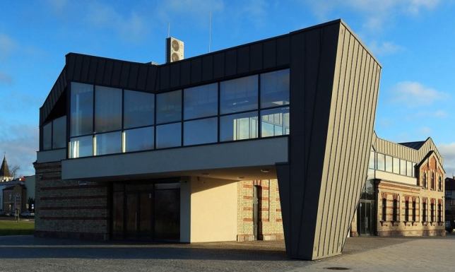 Zagłosuj na Starą Łaźnię lub SOK Noniewicza 71 w ogólnopolskim plebiscycie Galeria Sztuki Stara Łaźnia SOK i budynek Suwalskiego Ośrodka Kultury przy ul. Noniewicza 71