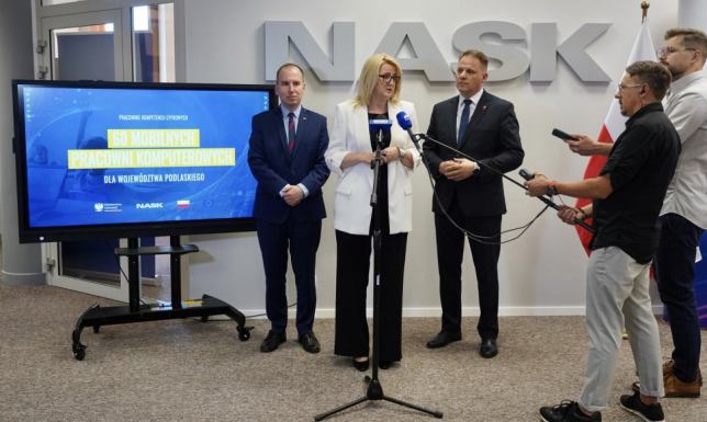 Mobilna pracownia komputerowa trafi do ZST w Suwałkach ZST nagrodzona w konkursie „Pracownie Kompetencji Cyfrowych”