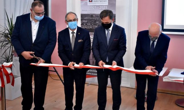 Stulecie w państwowej sieci archiwalnej oraz ukończenie przebudowy