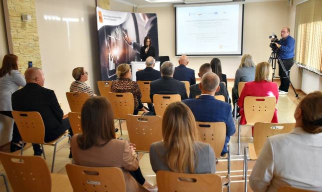 Konferencja inaugurująca projekt pn. "Bony na szkolenie w subregionie suwalskim"
