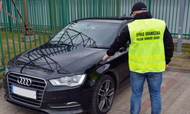 odzyskali samochód skradziony na terytorium Wielkiej Brytanii