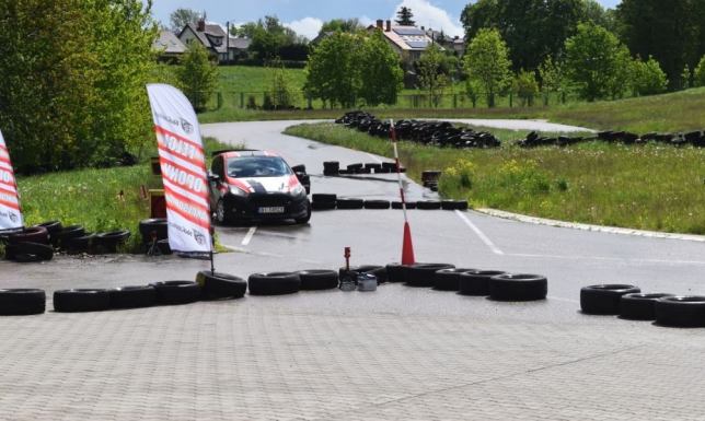 pomoc przy stworzeniu na mapie Suwałk nowego toru dla fanów motoryzacji