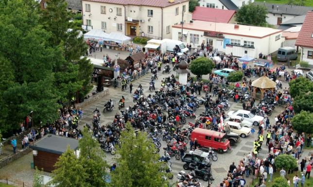 Odpust na Rynku i VIII Parada w Bakałarzewie Tradycyjny Odpust na Św. Jakuba odbył się w minioną niedzielę w Bakałarzewie