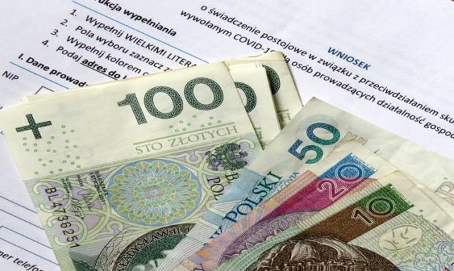 50 proc. wniosków o wsparcie z „tarczy antykryzysowej” wpłynęło do ZUS z błędami