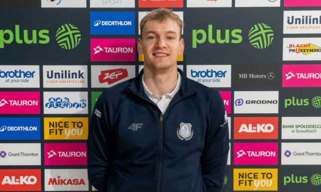 30-letni atakujący przedłużył umowę z suwalskim zespołem