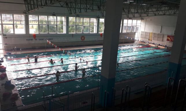 Spotkanie konsultacyjne ws. basenu w Szkole Podstawowej nr 10 w Suwałkach. 