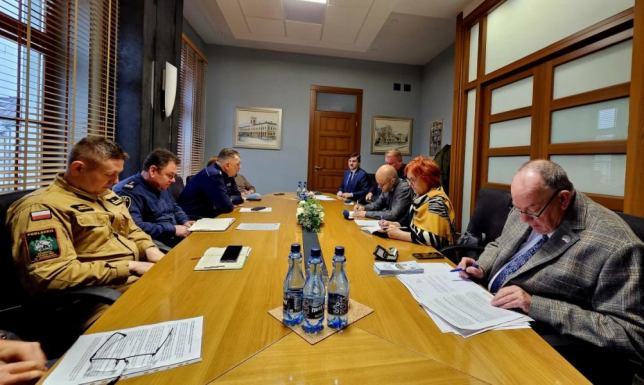  monitoring miejsc, gdzie mogą przebywać osoby bezdomne