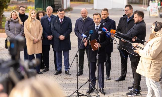 Trwają przygotowania do otwarcia przejść granicznych z Białorusią Donald Tusk poinformował o otwarciu przejść granicznych