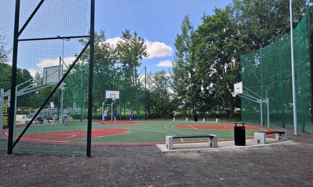 Nowe boisko do streetballa nad Zalewem owoczesne boisko do koszykówki jest już dostępne dla mieszkańców