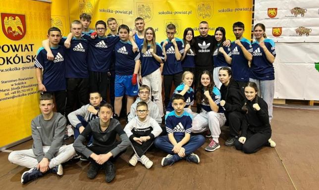 zawodnicy sekcji Ośrodka Sportu i Rekreacji w Suwałkach wicemistrzami w boksie