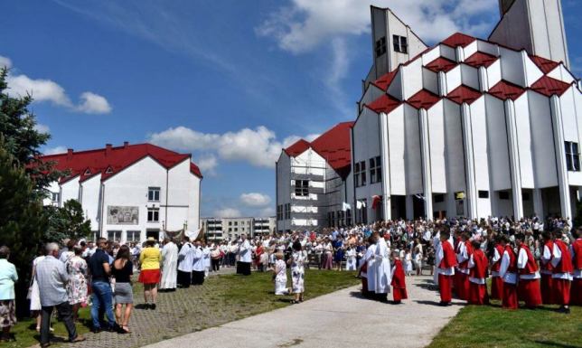 Boże Ciało bez procesji ulicami miasta