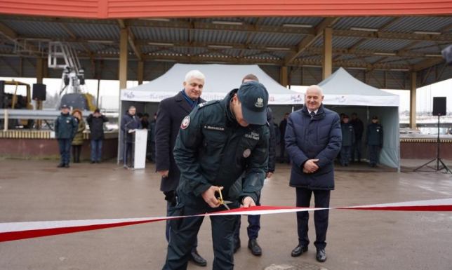 Nowy sprzęt do walki z przemytem w Budzisku nowoczesny skaner RTG do prześwietlania wszystkich typów samochodów
