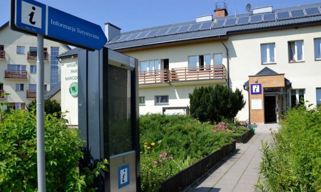Najlepsze Centrum Informacji Turystycznej w województwie Centrum Informacji Turystycznej Wigierskiego Parku Narodowego w Krzywem nagrodzone