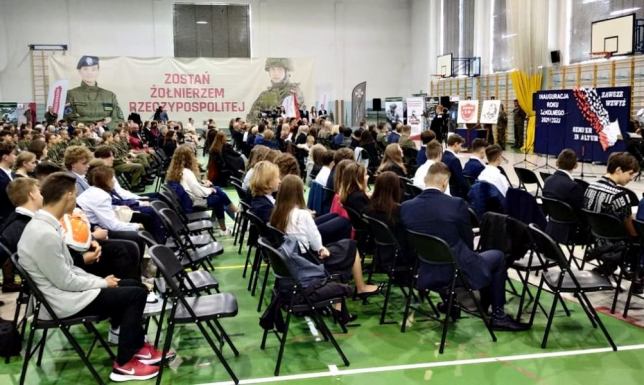 Ogólnopolska inauguracja programu "Cyber.Mil z klasą” w Suwałkach Cyber.Mil z klasą w I Liceum Ogólnokształcącym w Suwałkach