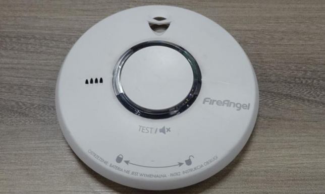 zakup i przekazanie mieszkańcom czujek tlenku węgla