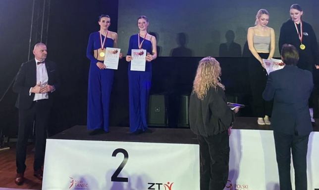 Aleksandra Gross i Martyna Banaszczyk ze Studia Tańca Dance Zone
