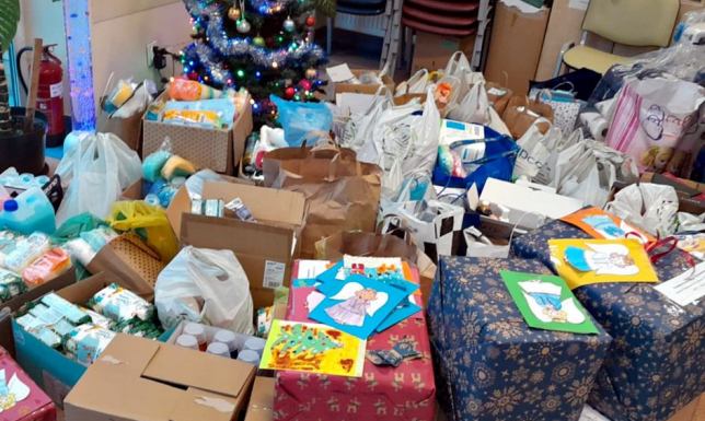 Świąteczne paczki ze środkami higienicznymi trafiły do hospicjum w Suwałkach