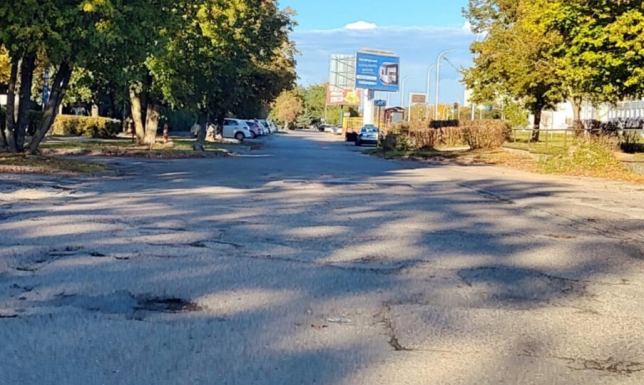 umowę na przebudowa tzw. dublera ul. Pułaskiego