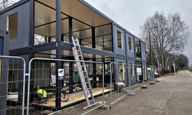 Powstaje dworzec tymczasowy PKP Rozpoczął się remont dworca PKP w Suwałkach