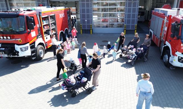 Każda osoba mogła dowiedzieć się od funkcjonariuszy o pracy strażaka