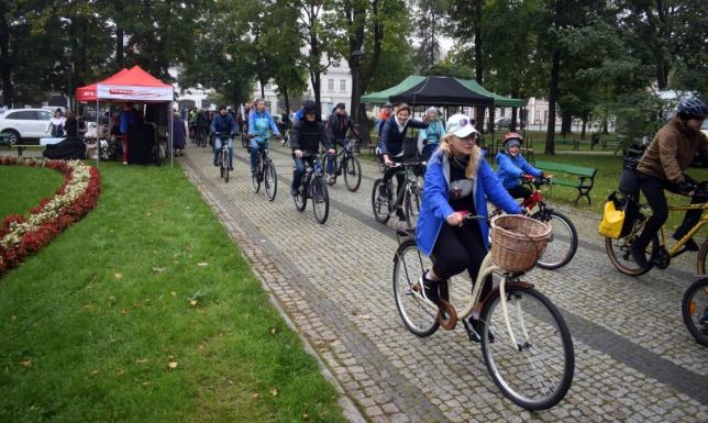 Organizatorzy zapraszają do udziału w tym wydarzeniu wszystkich mieszkańców Suwałk