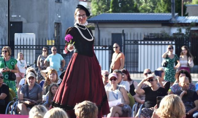 historic fashion week „Wędrówka przez dzieje pogranicza”