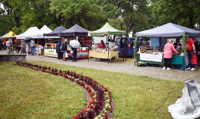 Suwalski Ośrodek Kultury zaprasza twórców i wystawców rękodzieła ludowego