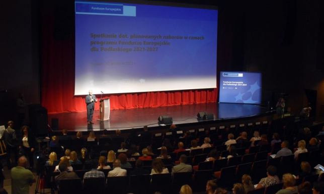 dotacje z programu regionalnego: Fundusze Europejskie dla Podlaskiego 2021-2027