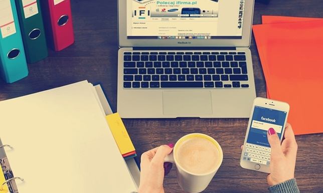 Dlaczego warto prowadzić profil firmowy na Facebooku?