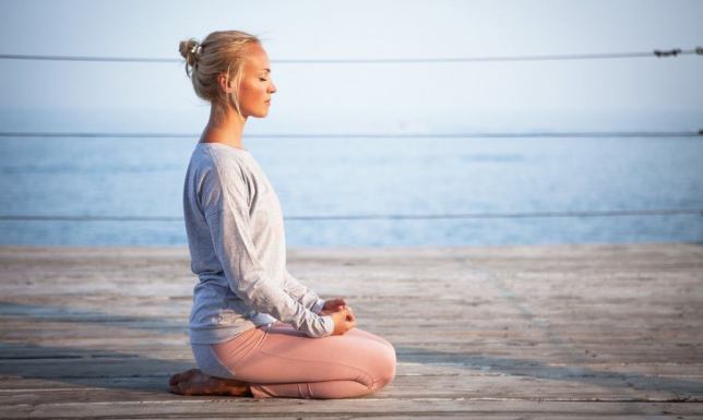 Domowe rytuały relaksacyjne - jak skutecznie odstresować się po pracy?