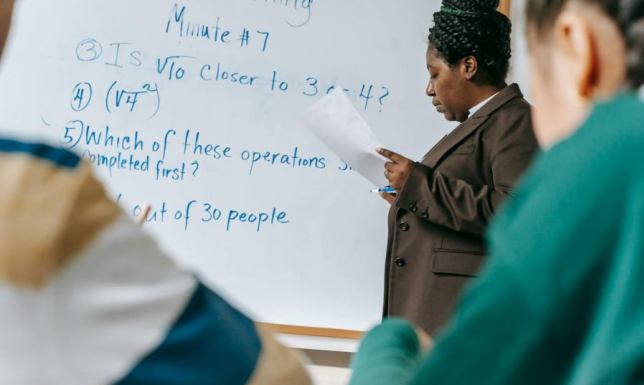 Rola korepetycji – dlaczego warto z nich skorzystać? Rola korepetycji – dlaczego warto z nich skorzystać?