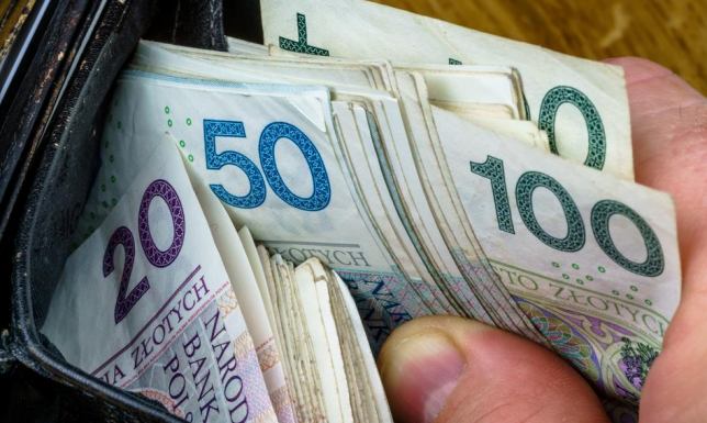 Jak bezpiecznie pożyczać online?