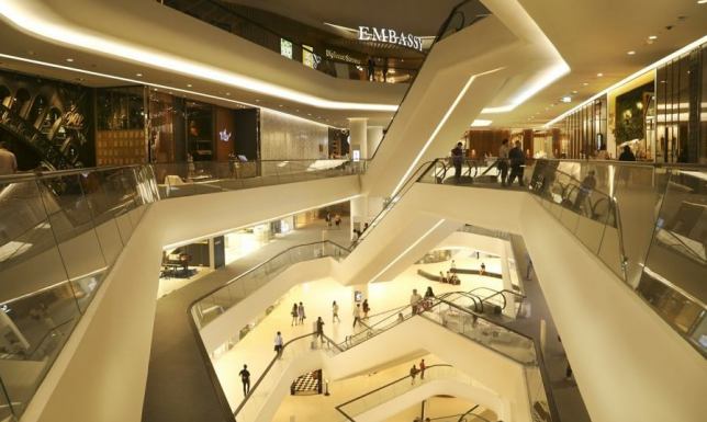 Gabloty szklane do eksponowania przedmiotów