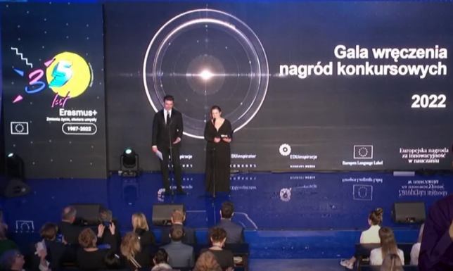 Suwalski nauczyciel z tytułem EDUinspirator Marcin Hościłowicz nagrodzony podczas V Kongresu Edukacji