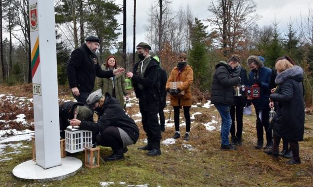 Przekazanie Betlejemskiego Światła Pokoju organizacjom skautowym z Litwy